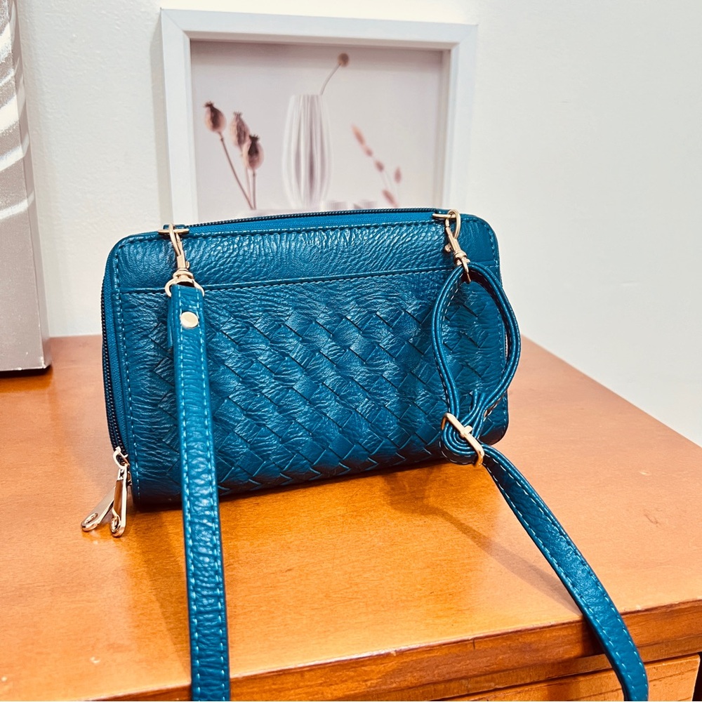 Woven Leather Crossbody Wallet Purse